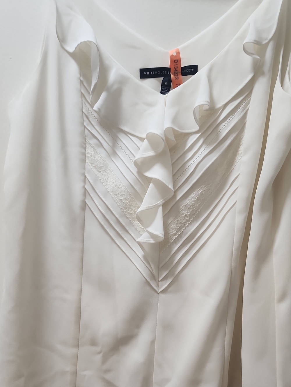 White House Black Market Ivory Ruffled V-Neck Long Sleeve Dress